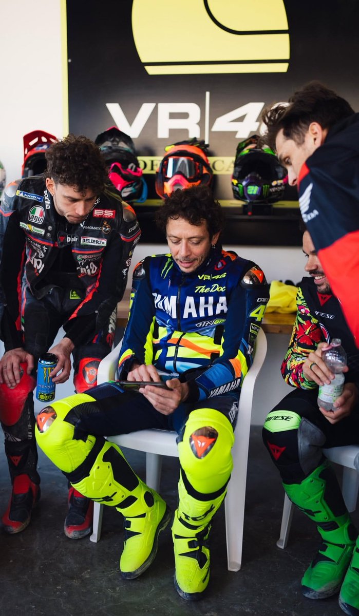 Daily Rossi tweet media