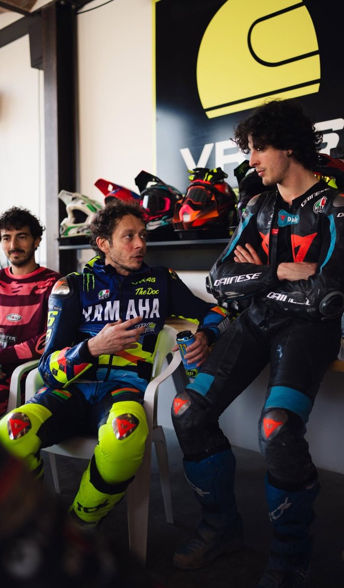 Daily Rossi tweet media