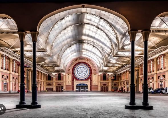 TheScribblerCMB's tweet image. The Great Exhibition scene in the 2004 #NorthandSouth adaptation was created by Sandy Welch, but based on real events. The original exhibition took place in The Crystal Palace, designed by Prince Albert, but it burned down in 1936. The scene was filmed at Alexandra Palace.
