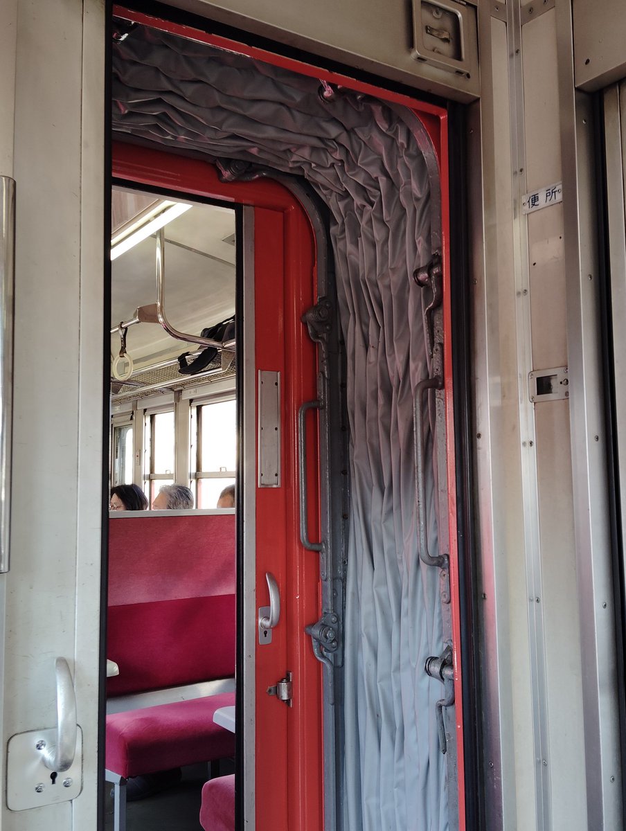 どーらく tweet media