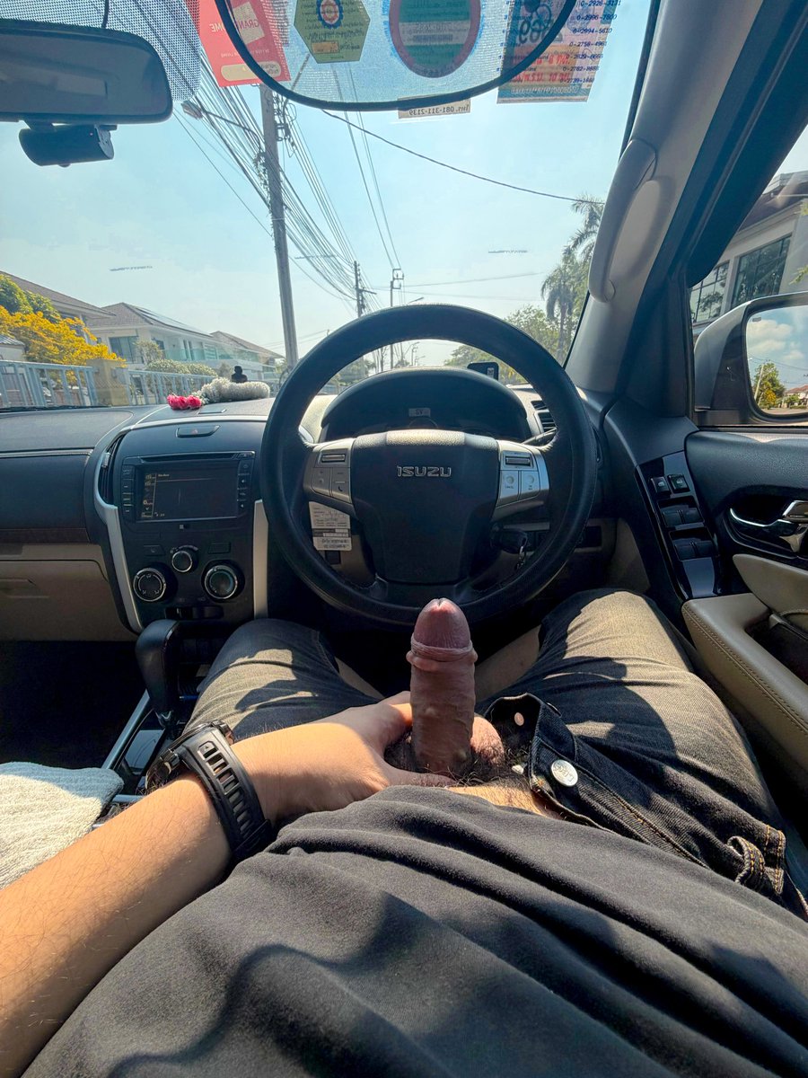 Master_C• tweet media