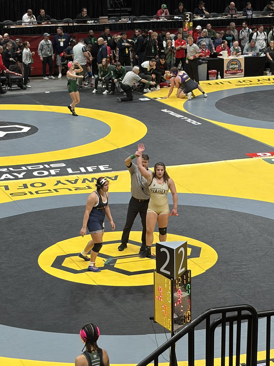 Loveland HS Wrestling tweet media