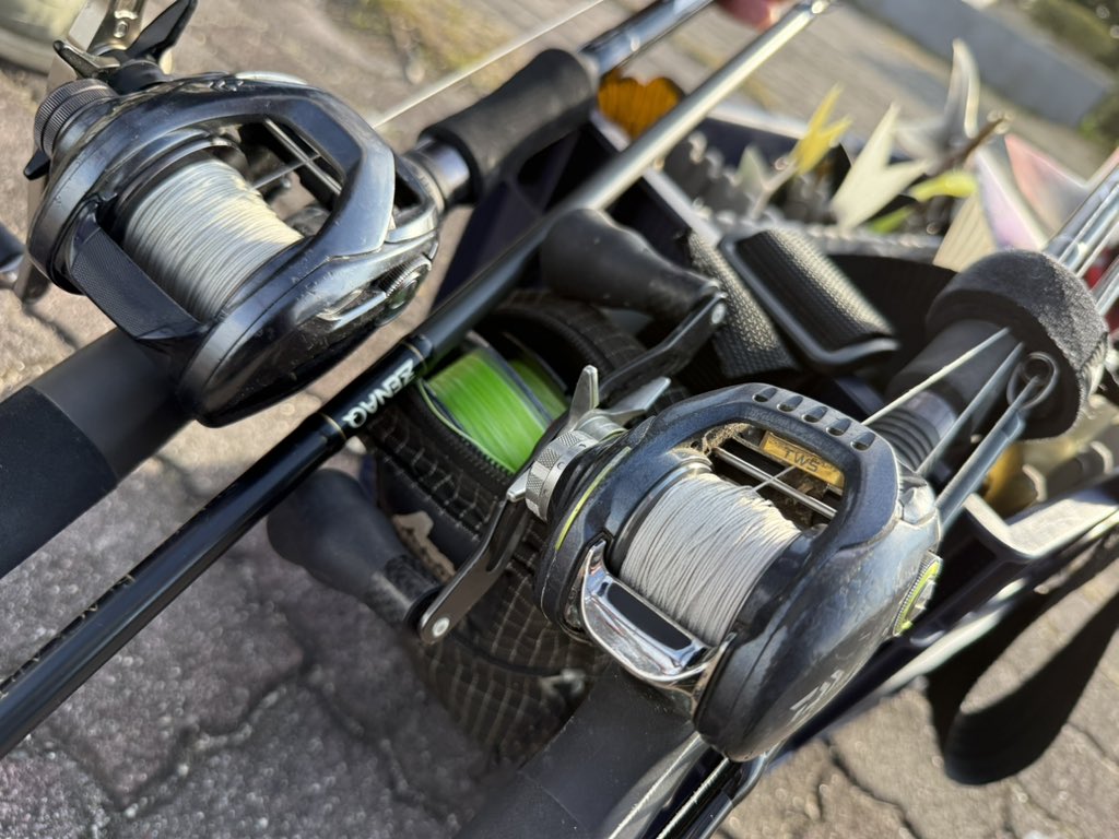 めたまさ tweet media