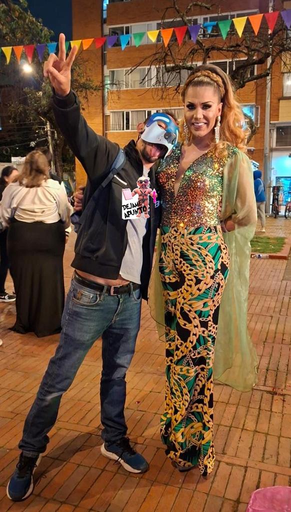 Acá debería ir mi nombre tweet media