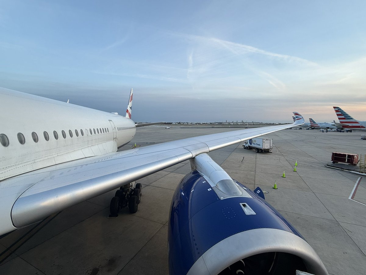 Hells Bells tweet media