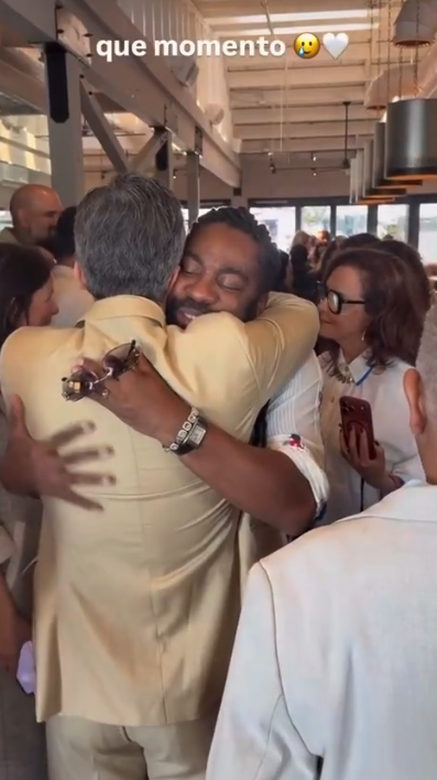 Wagner Moura e Lázaro Ramos se encontram em Los Angeles para o Oscar. #OAgenteSecreto #Oscars