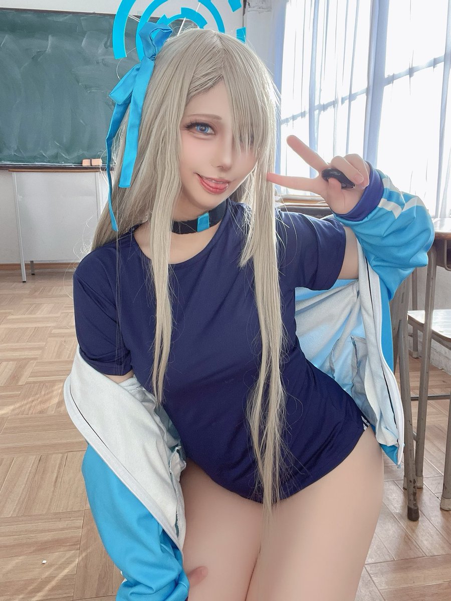 きなこもち／ブルーアーカイブ 水着コスプレ