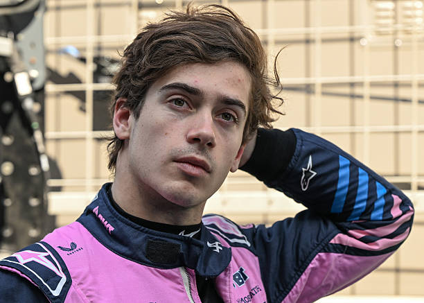 TomasRodriguezC's tweet image. "VAMOS A LUCHAR FUERTE PARA SUMAR PUNTOS"

En la madrugada, Franco Colapinto🇦🇷 buscará su primer Top 10 en un Gran Premio como piloto de Alpine, en su primera carrera en Shanghai 🇨🇳.

"Estoy realmente agradecido con el equipo por lo de ayer, porque estábamos teniendo muchos