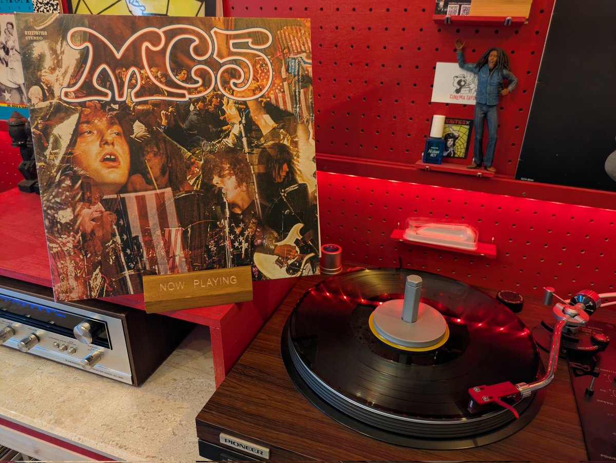 masanjett's tweet image. 日曜日の朝は「Mc5/Kick Out The James」
おはようございます☀
#mc5 #vinylrecords