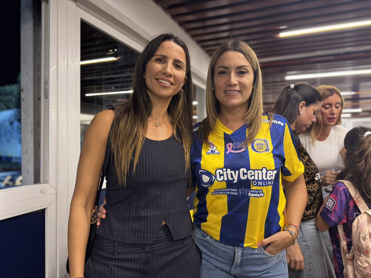 RosarioCentral's tweet photo. Por el Día Internacional de la Mujer, homenajeamos a quienes son el equipo del equipo 💜🇺🇦

Mujeres que acompañan, sostienen y alientan cada día, siendo una parte fundamental en el camino de nuestros jugadores. https://t.co/xwjVPh9o64