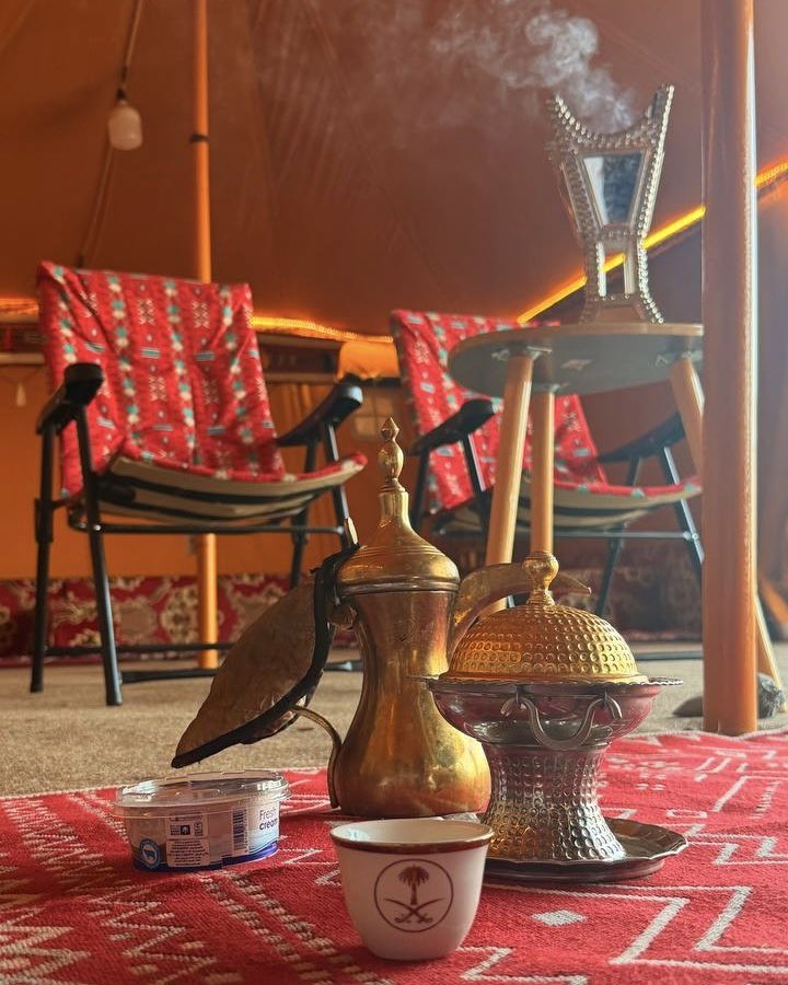 بعيداً عن صجيج المجتمع