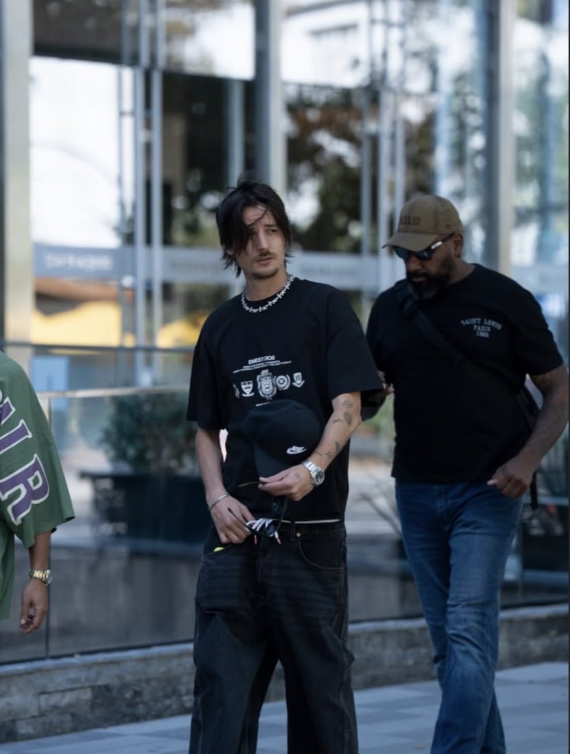 Access Danny Ocean tweet media