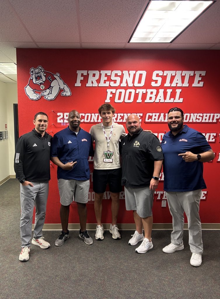 Zachary Wolfe tweet media