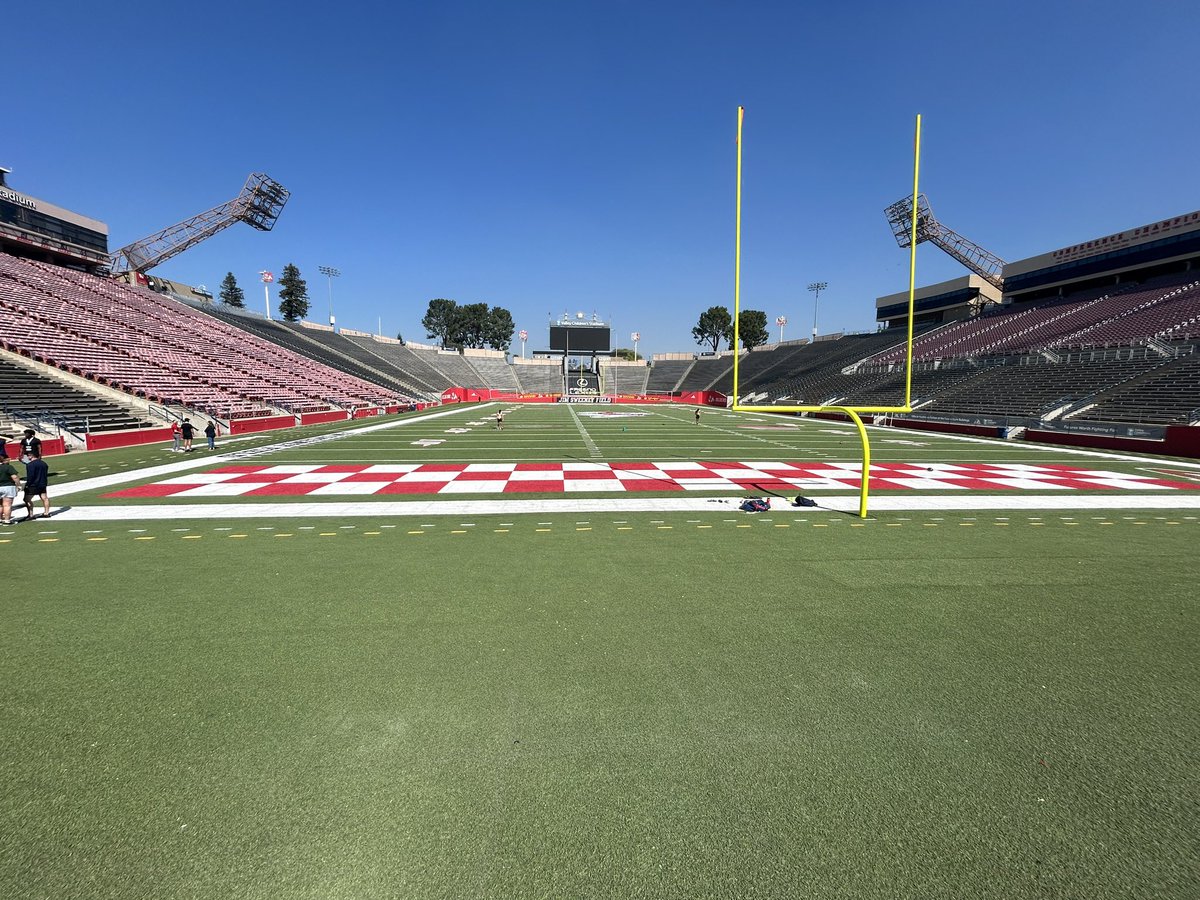 Zachary Wolfe tweet media