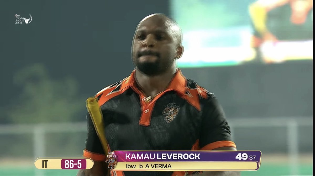 Bongy’s Mom #️⃣2️⃣2️⃣🏏🇧🇲 tweet media