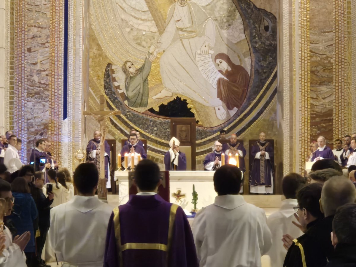 14 marca otwarto II Synod <a href="/ArchKrakowska/">Archidiecezja Krakowska</a> z inicjatywy #kardynałRyś. Pierwszy taki Synod był w latach 1972-79 z inicjatywy kard. Wojtyły  #JP2