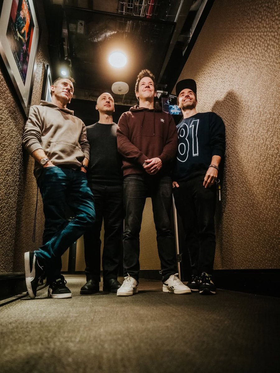 Simple Plan Brasil tweet media