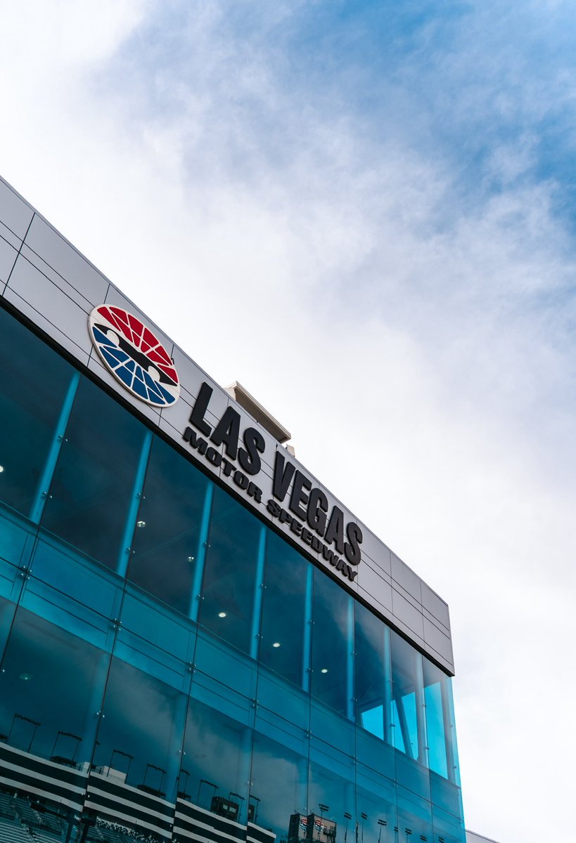 Sam Hunt Racing tweet media