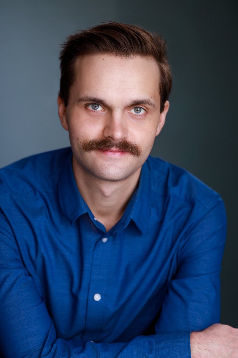 trevortwalker's tweet photo. Freshing up on the looks for 2026! #VancouverBC #actor #newheadshots #freshnewlook https://t.co/ECmYVsPASH
