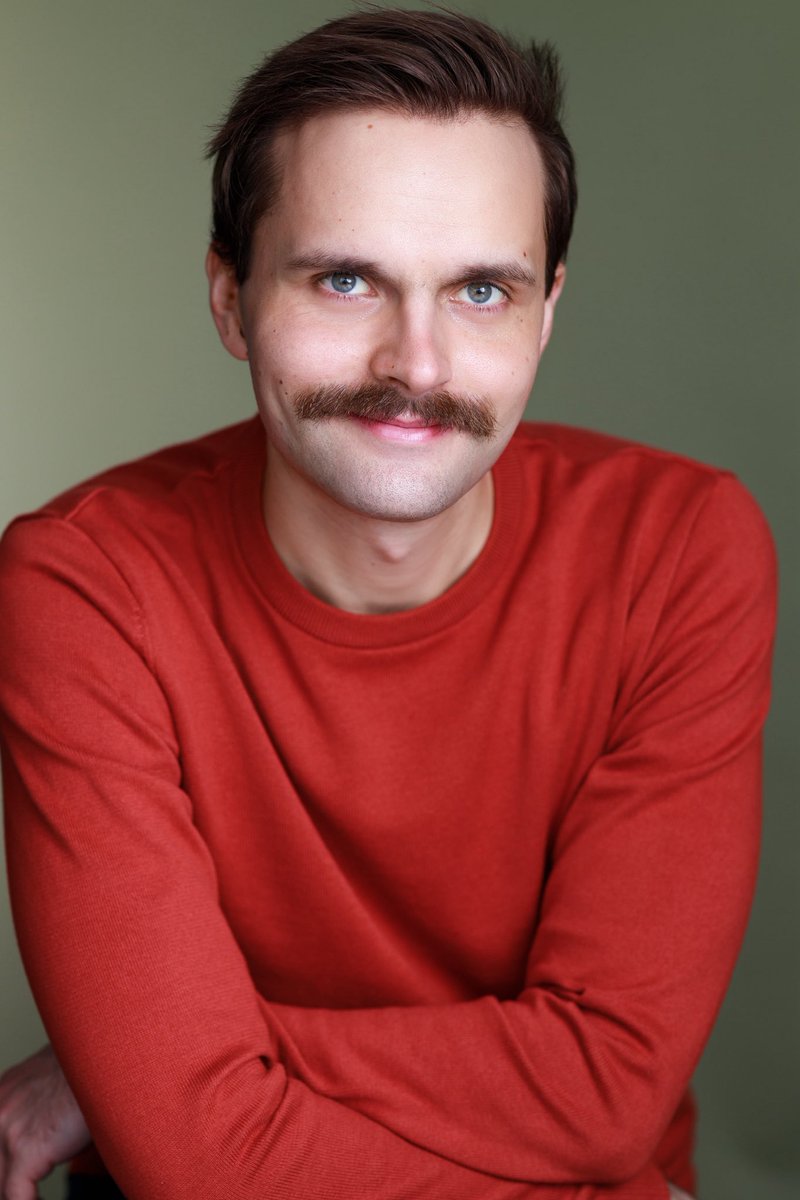 trevortwalker's tweet photo. Freshing up on the looks for 2026! #VancouverBC #actor #newheadshots #freshnewlook https://t.co/ECmYVsPASH