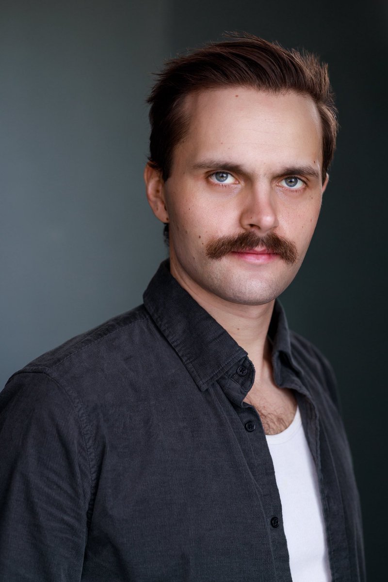 trevortwalker's tweet photo. Freshing up on the looks for 2026! #VancouverBC #actor #newheadshots #freshnewlook https://t.co/ECmYVsPASH
