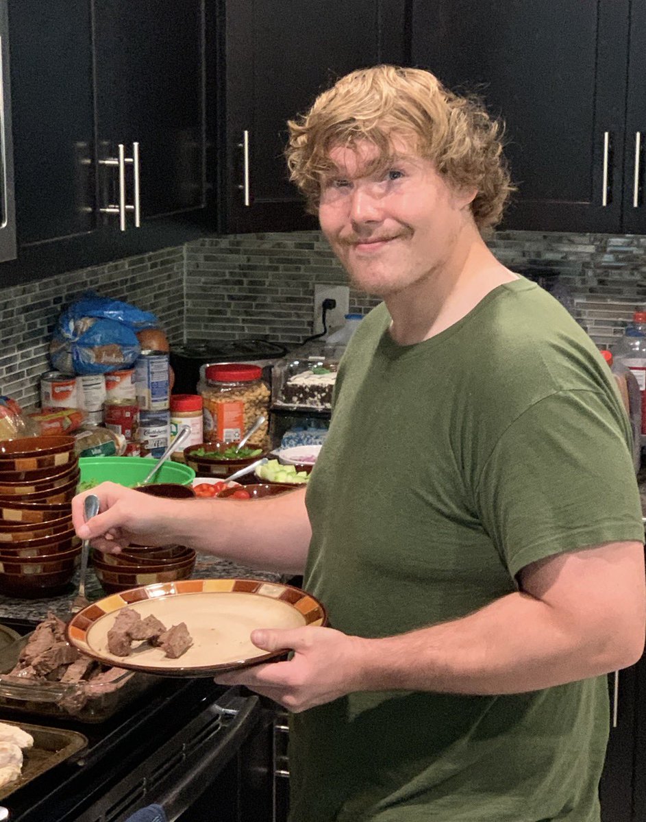 Bethany Hasel 💚 #FindVladek 💚 tweet media