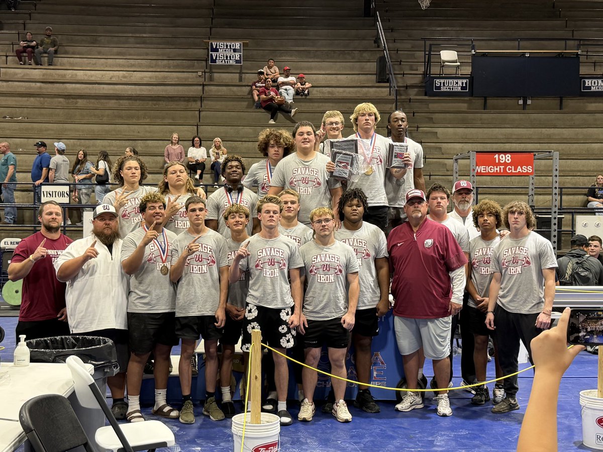 JerrallD38270's tweet photo. Proud of this  young group of men for their hard work and determination. Powerlifting State Champions https://t.co/C47S8j888S