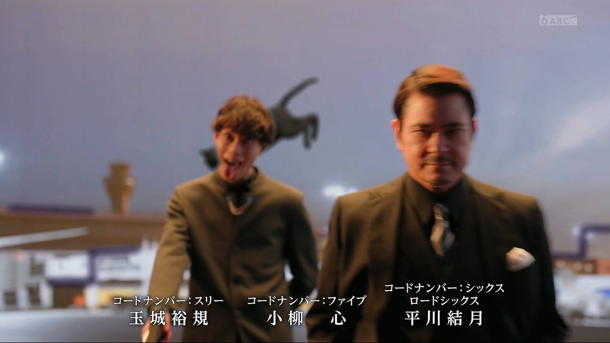 スリーさん、新OPで突然ハジけてしまったけどどうしたんだろう #仮面