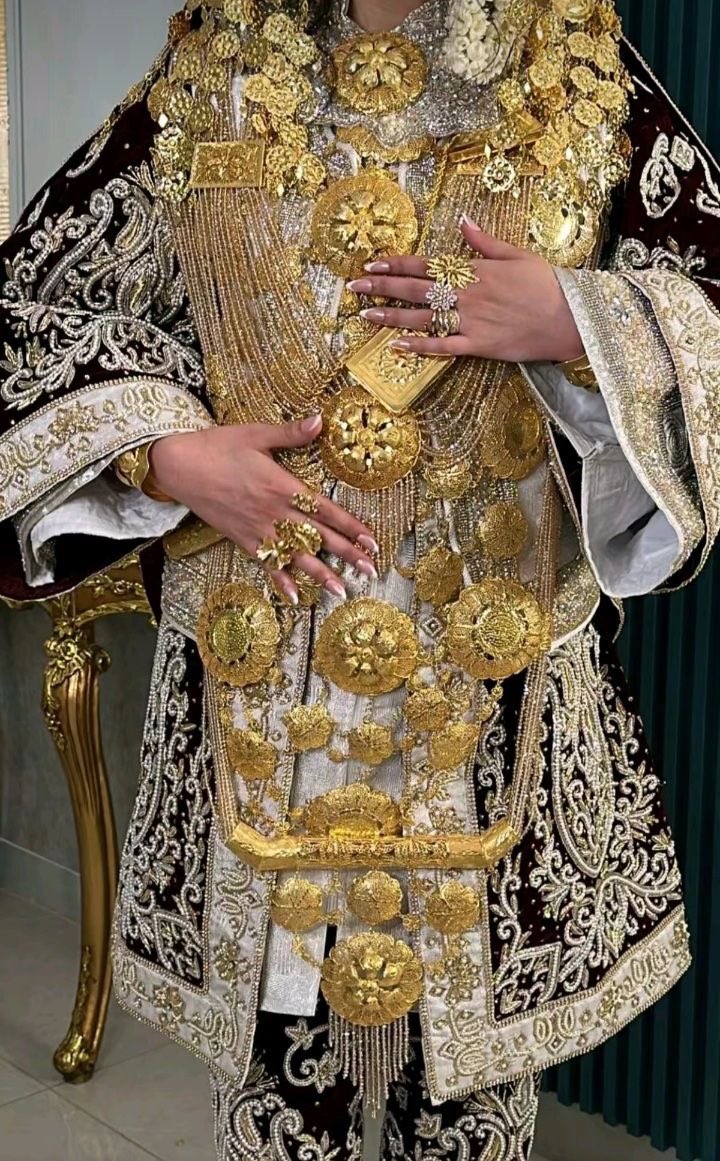 عَائِشَة❕ tweet media