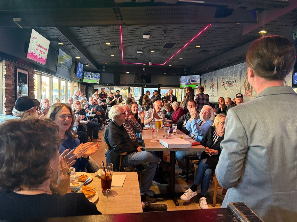 Caroline Elliott tweet media