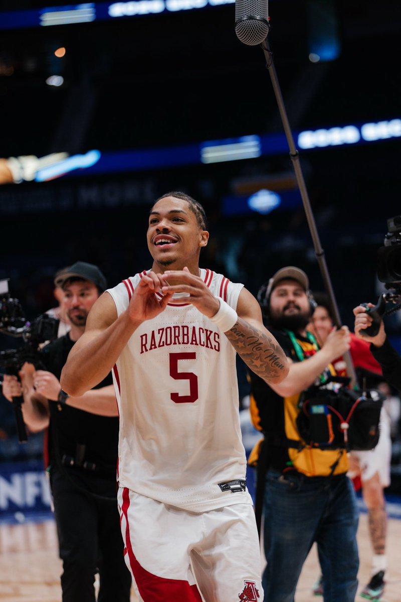 Hog Pics That Go Hard tweet media