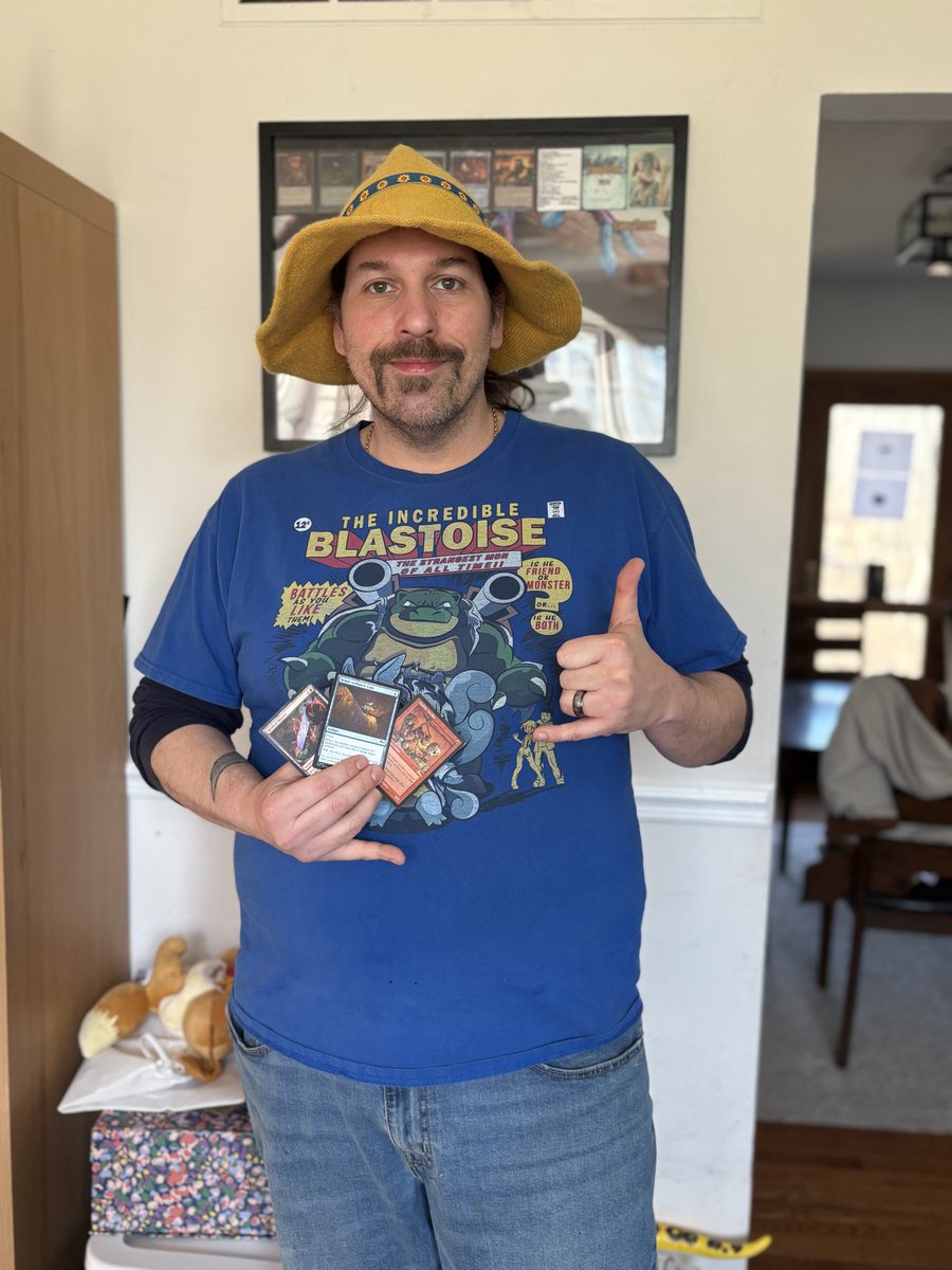 Yorgos, Hue Gatherer tweet media