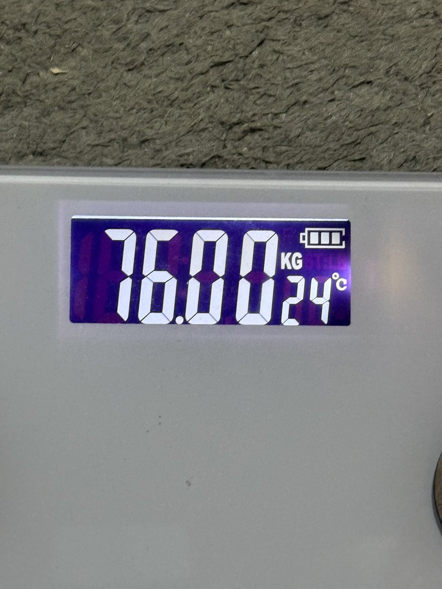 Mar_the1weirdo's tweet image. I’m lowkey confused it was 85kg this evening, maybe it’s because I couldn’t shit in days and was finally able to shit today..

#fat #overweight #edtwt #disgusting