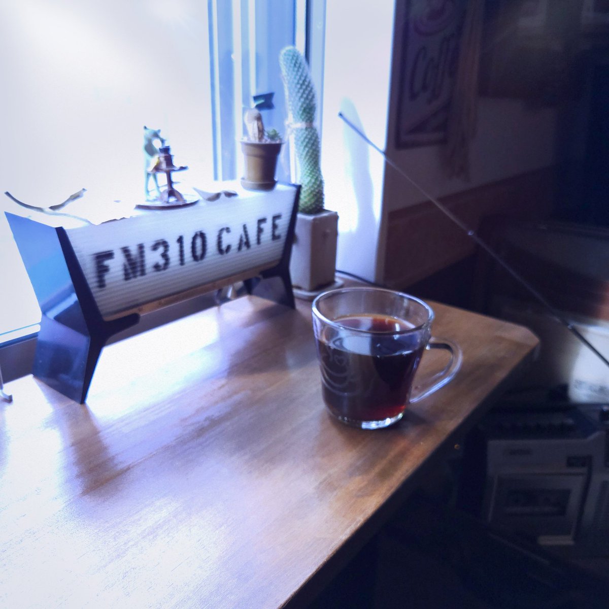 FM310cafe tweet media