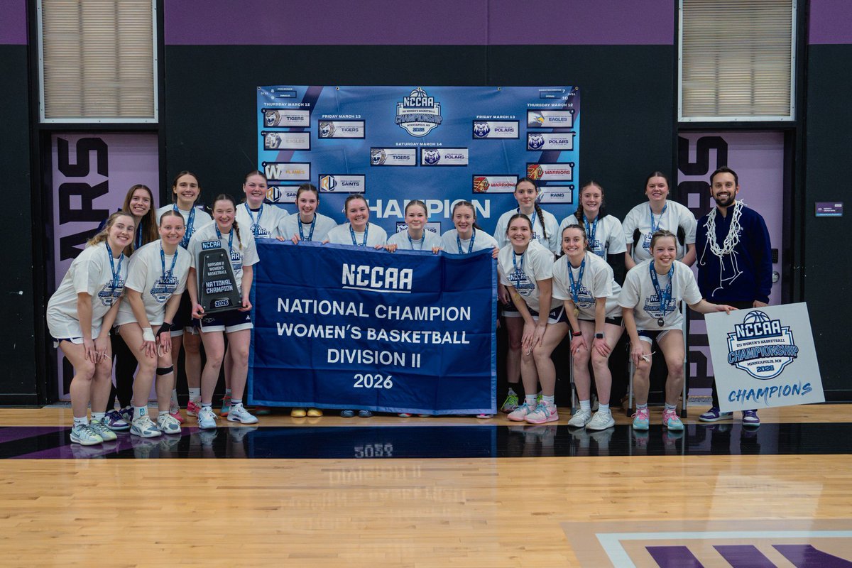 Crown College Women's Basketball tweet media