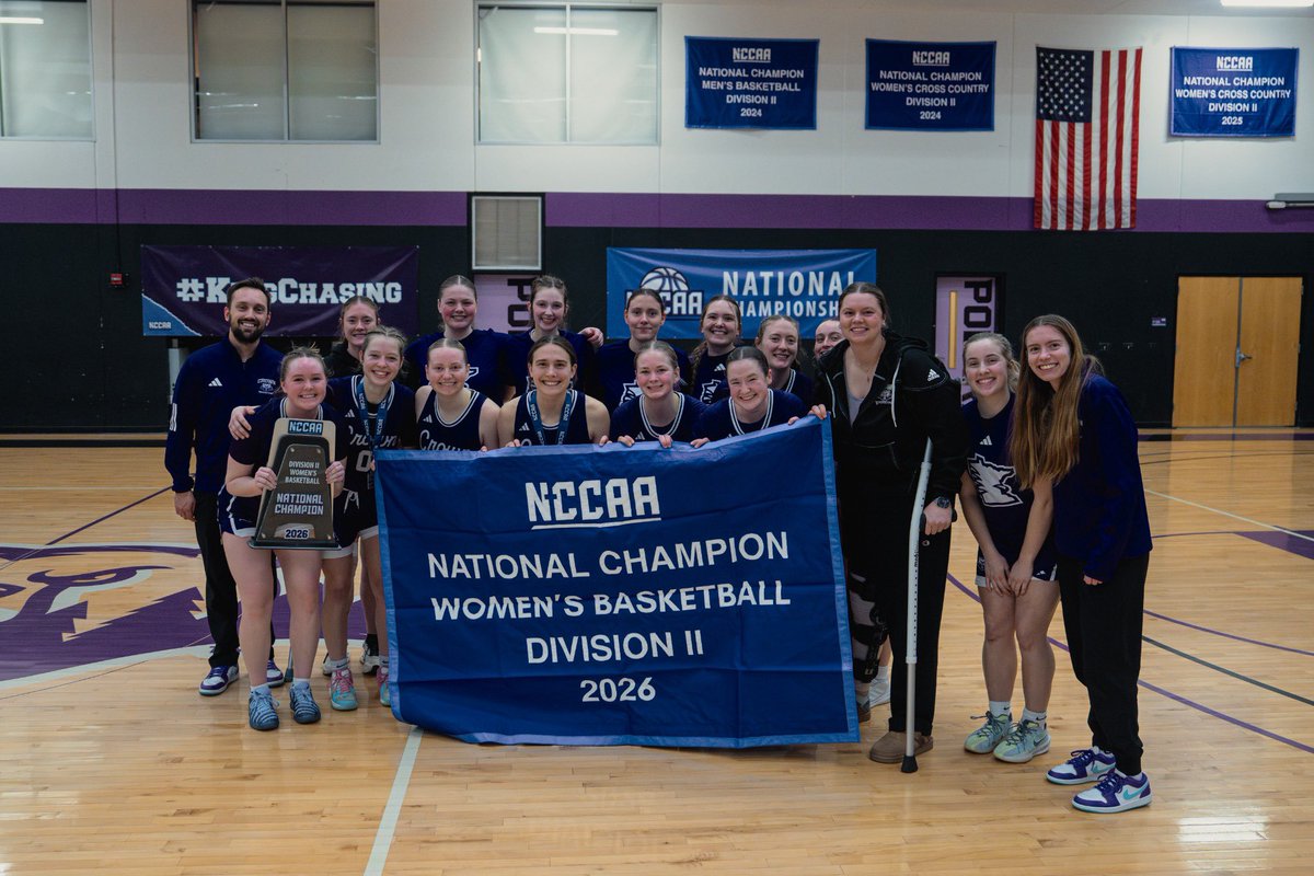 Crown College Women's Basketball tweet media