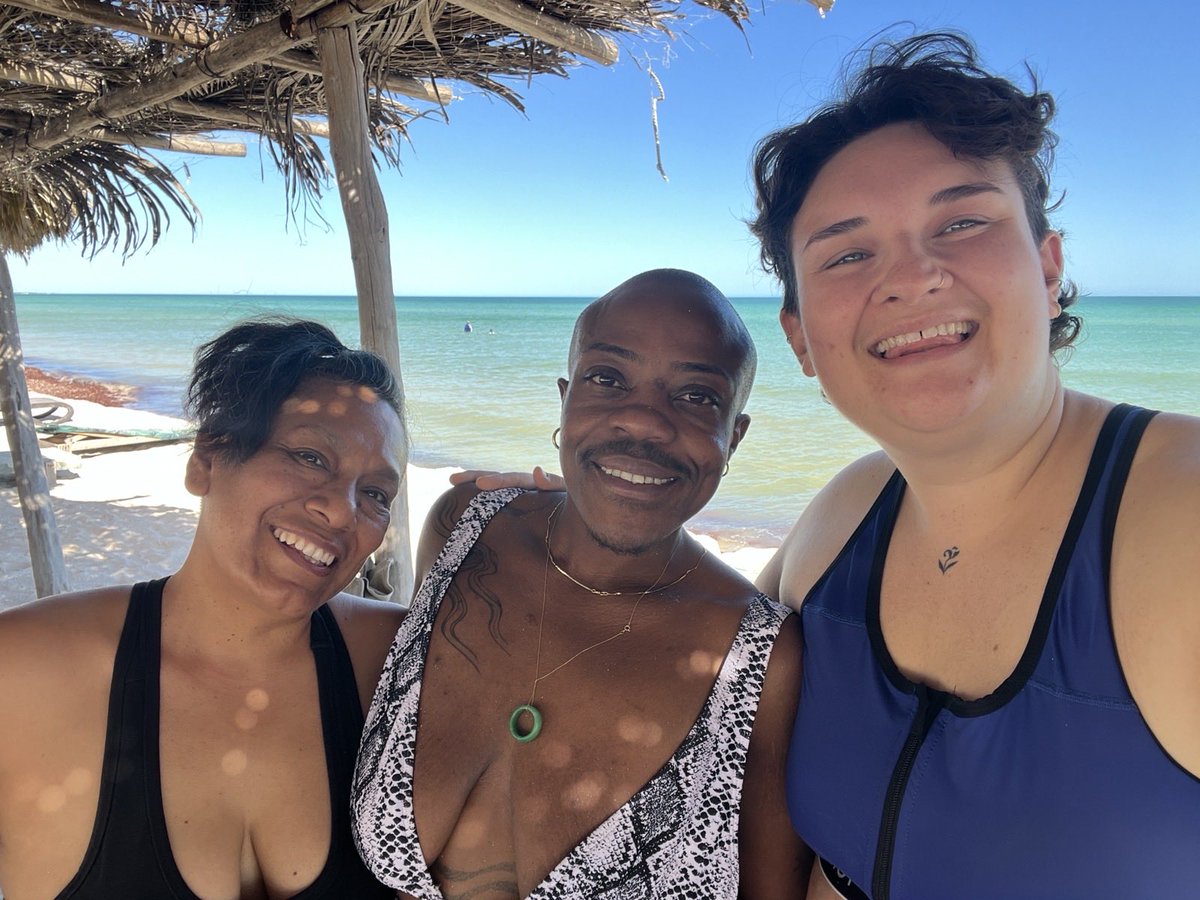 predicate ashes tweet media