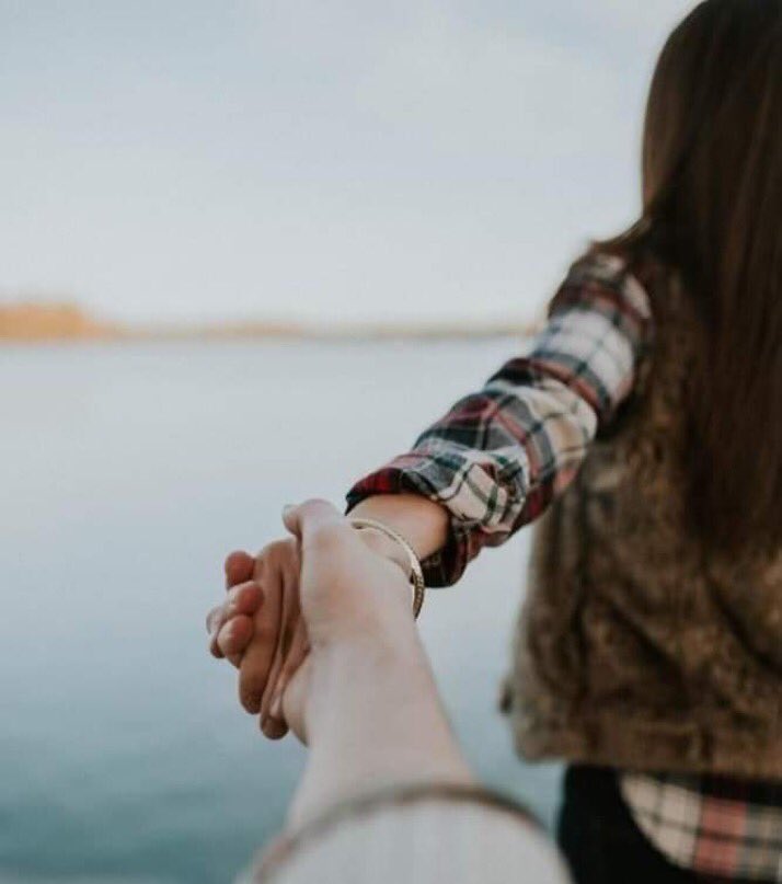 Delet those people from 
your life , who are fake 
and unreliable 
as they can make 
bad impact to your peace 
and damage your 
happiness 
#WiseWords