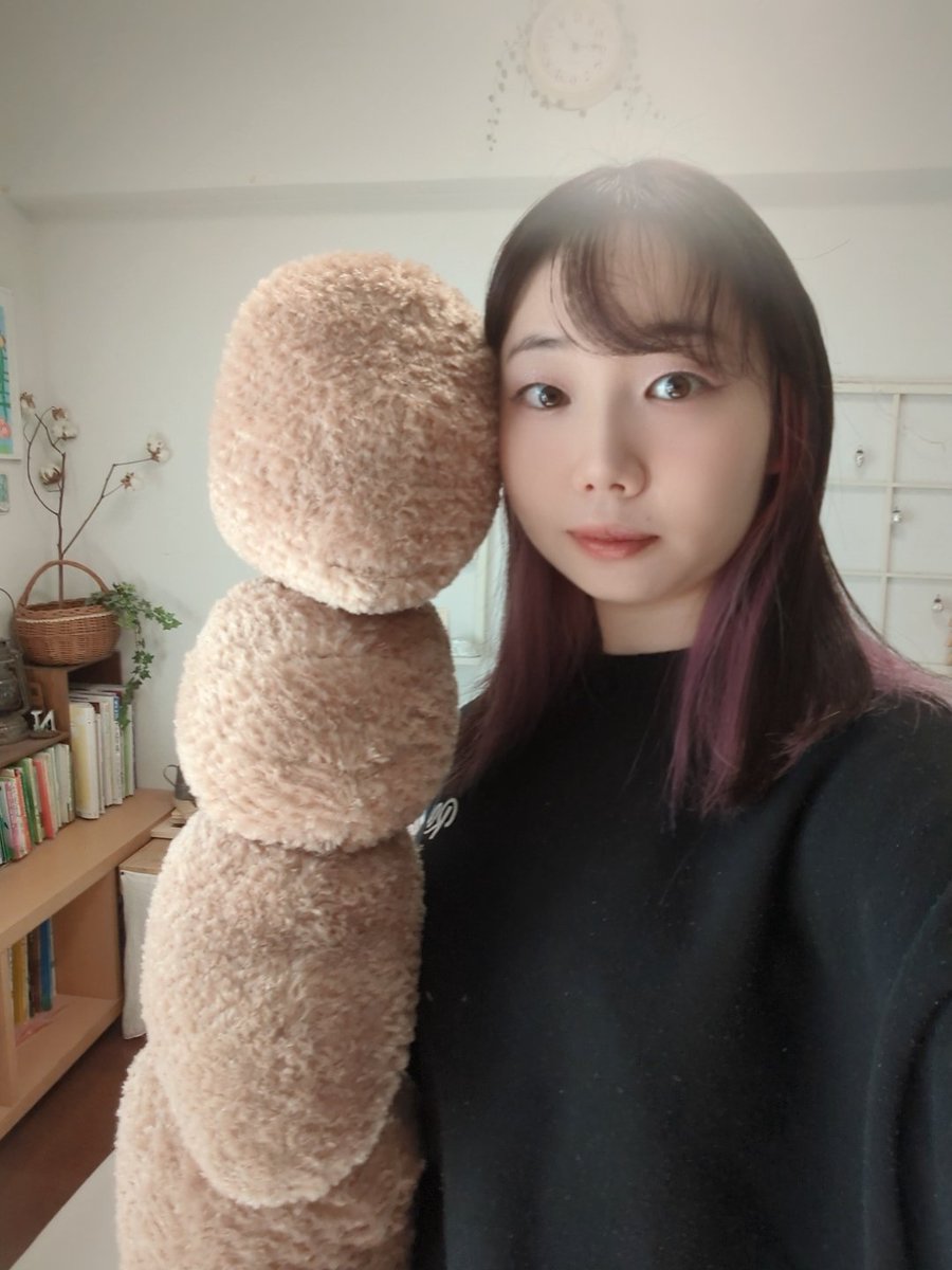 ruatin37's tweet photo. 久しぶりのオフショ
もらった唐揚げ棒クッションとちぎりパンも一緒に🤤

ヘアサロンいってきます！ https://t.co/a8cfJXz3G1