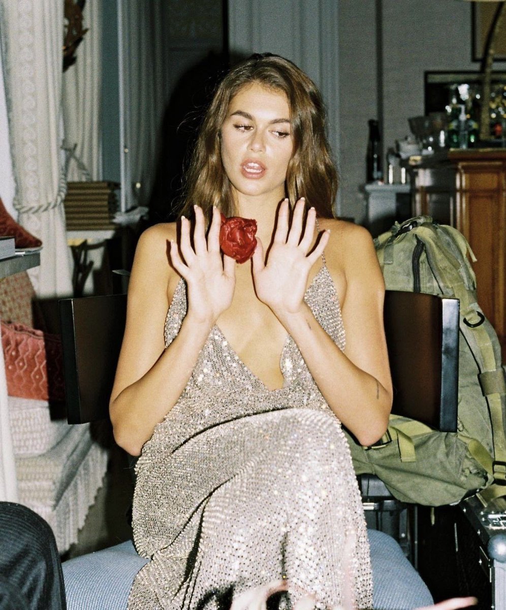 𝑪𝒉𝒍𝒐𝒆 𝑪𝒉𝒆𝒓𝒓𝒚 tweet media