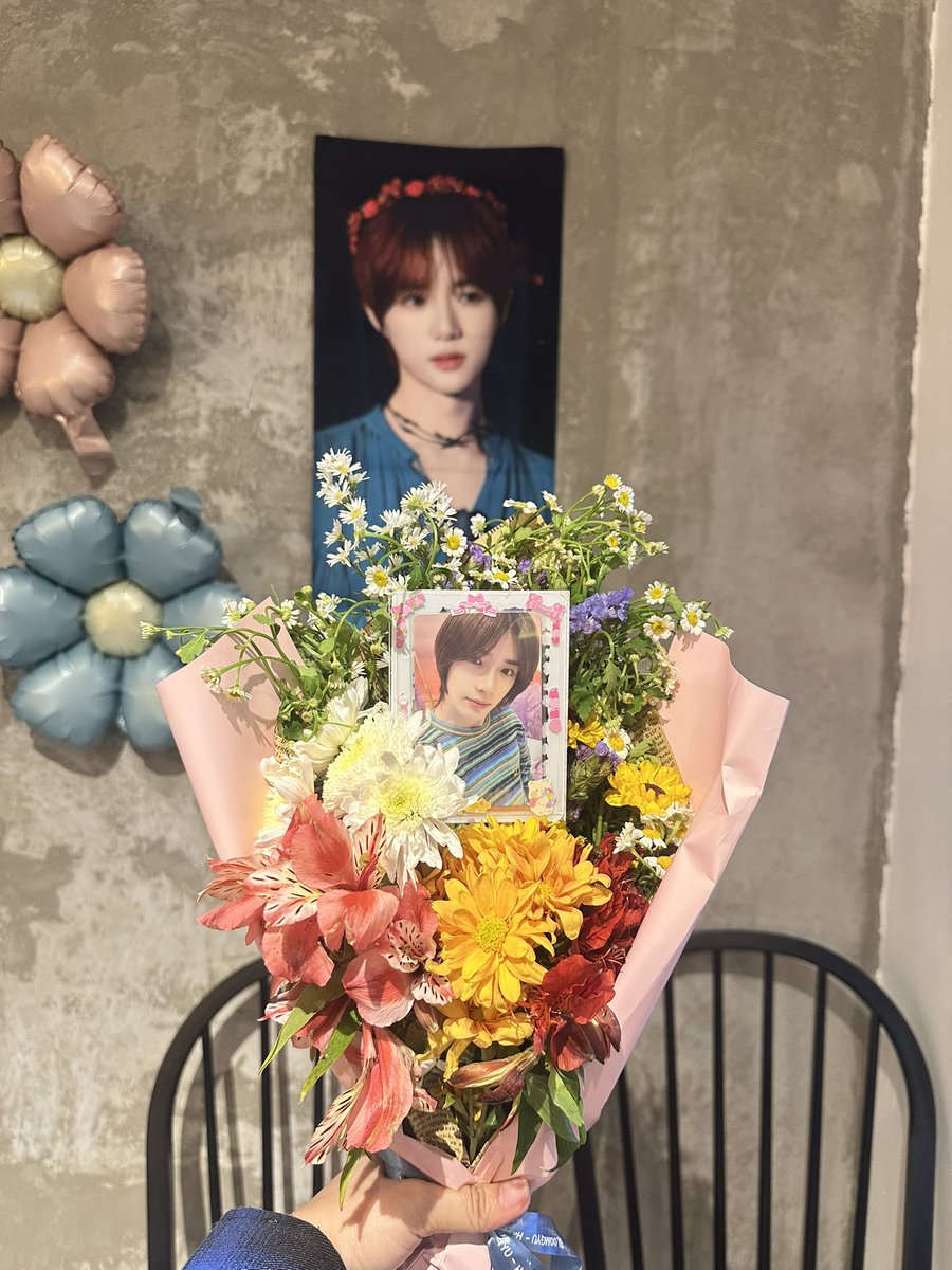 ⋆.𐙚 ̊ rons ⋆⭒˚.⋆ ♡ tweet media