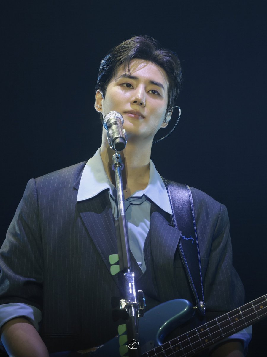데이슥삭 tweet media