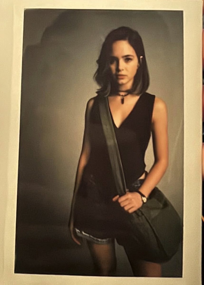 Culture3ase's tweet image. First look at Ryan Kiera Armstrong as the new slayer in HULU’s canceled ‘BUFFY THE VAMPIRE SLAYER’ revival series.