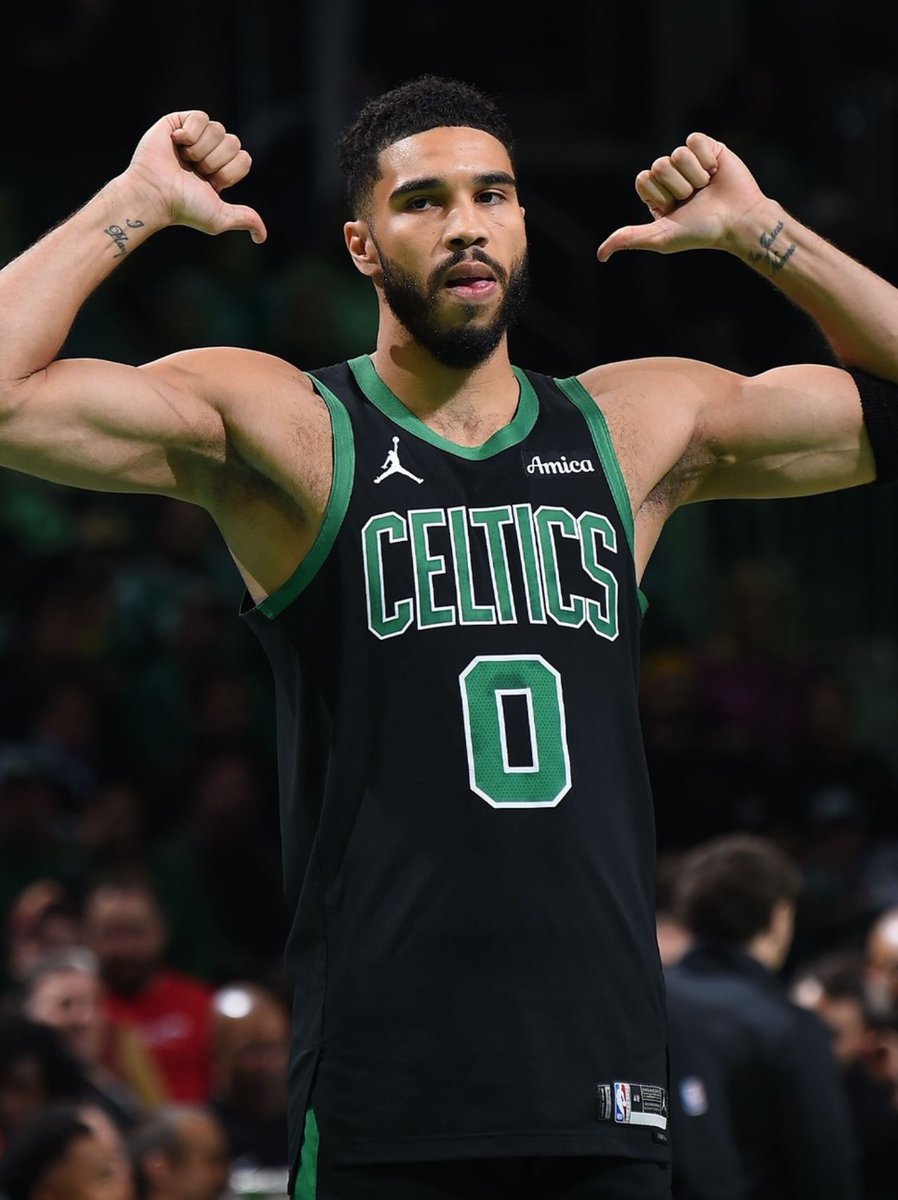 Jayson Tatum since his return:

15 PTS - 12 REB - 7 AST - 6/16 FGM - 3/8 3PM
20 PTS - 3 REB - 2 AST - 6/16 FGM - 2/9 3PM
24 PTS - 5 REB - 2 AST - 10/24 FGM - 4/14 3PM
20 PTS - 14 REB - 7 AST - 8/19 FGM - 2/9 3PM

Building each game. 🔥💪