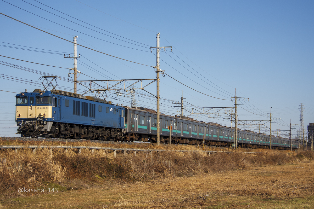 kasaha_143's tweet photo. ついにEF64 1031まで廃車になるとは…自走で長野に行くのかと思ってましたが、DE10牽引とのことでなんとか時間を捻出して行ってきました。懐かしの1031の写真も引っ張ってみました。
2026-03-10 配9423 DE10 1700+EF64 1031 https://t.co/oMsLNainWf