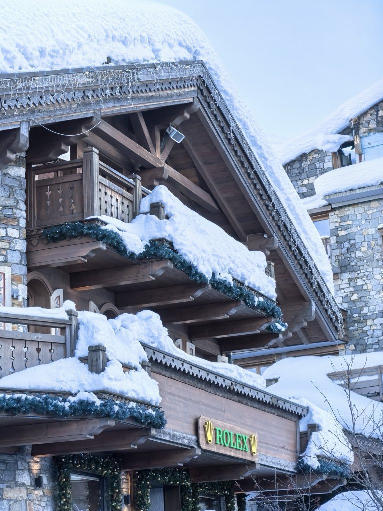kswlyy's tweet photo. 怀念采尔马特滑雪的每一天🏂 https://t.co/qyLPY5PQwN