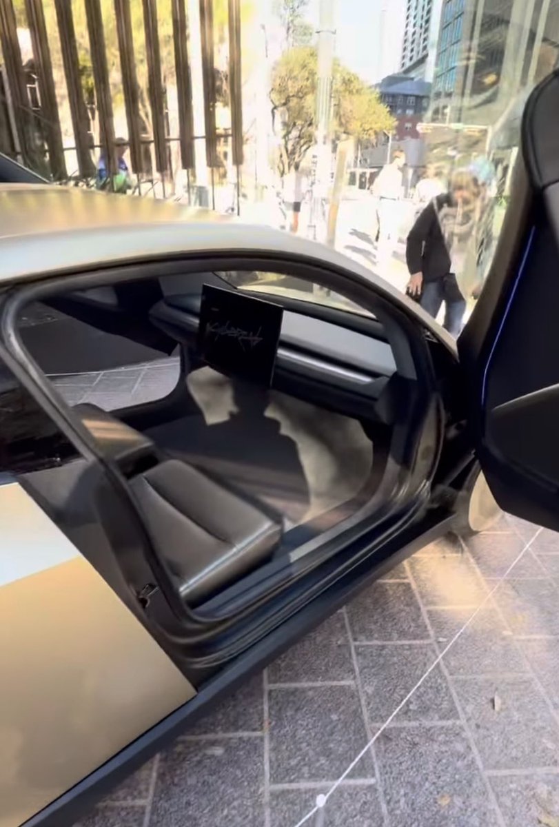 Darth Source tweet media