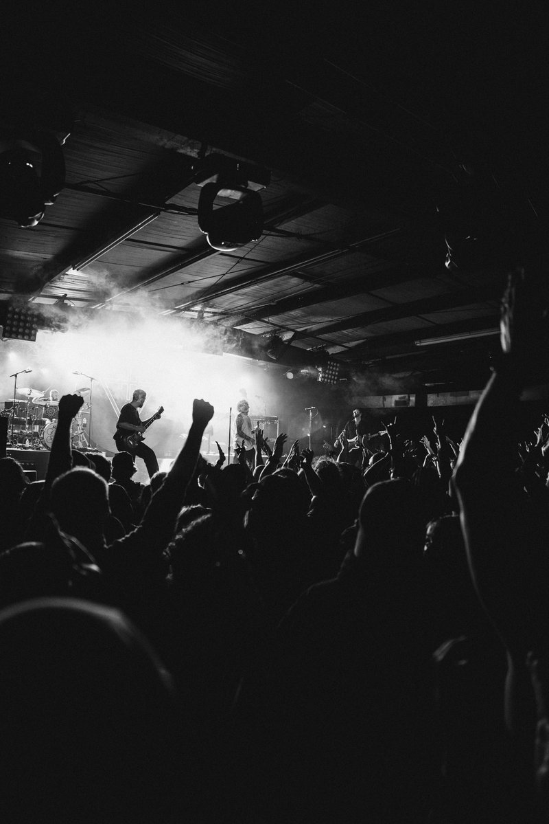 Kate Russell tweet media