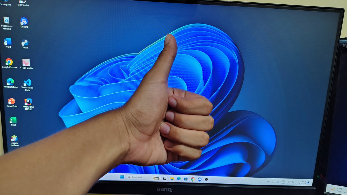 Adriancito0 🦇🍎🤍【Akari Live】 tweet media