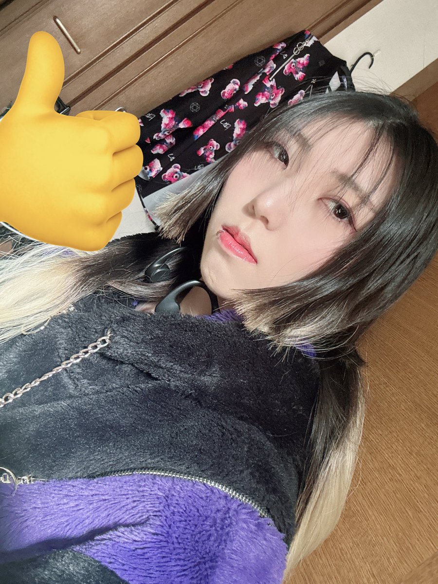 na2meyo's tweet photo. 髪伸びたな〜って写真 https://t.co/ap7sPlrZuF